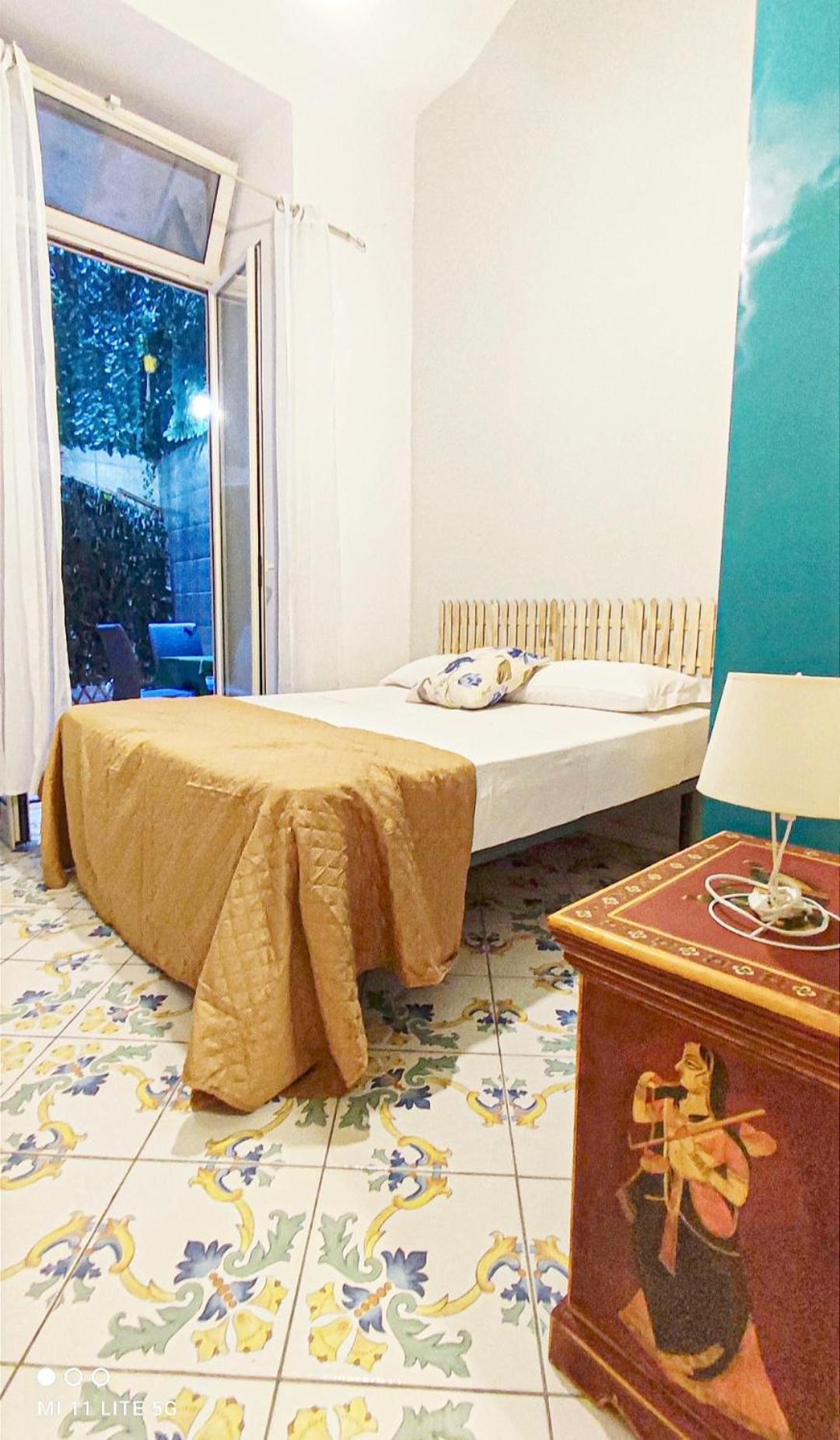 Hotel Museodream 2 By Napulitandream à Naples Extérieur photo